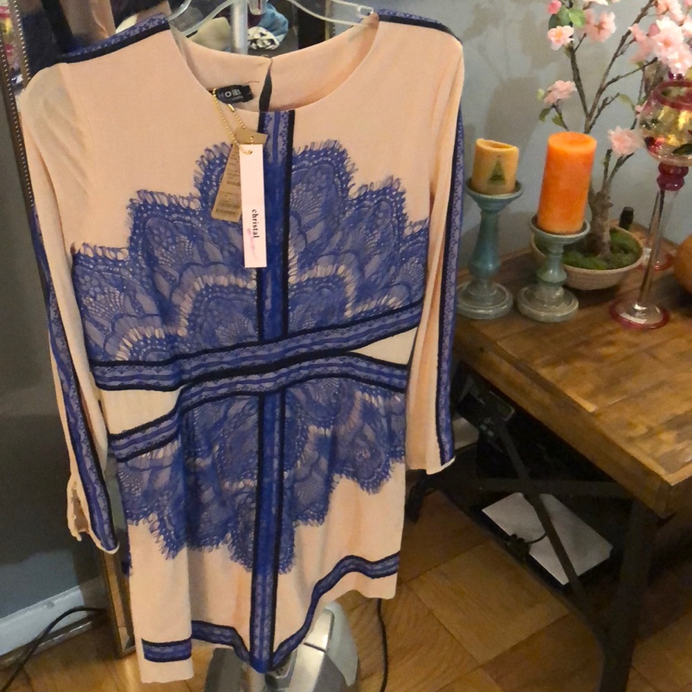 Striking going out dress! $30 NWT